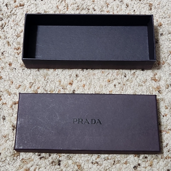 Prada Box + Authenticity Card Set - Picture 5 of 12